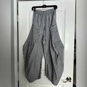 Boutique high-end barrel pants